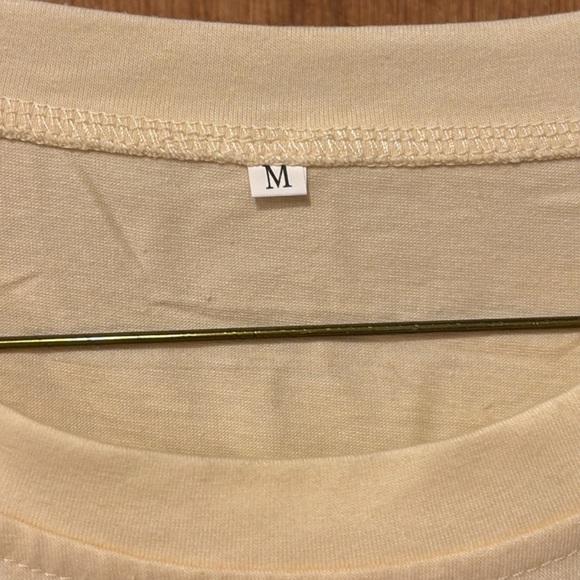 Bundle of 3 super cute women’s western/cowgirl graphic tees—all size Medium - Picture 5 of 12